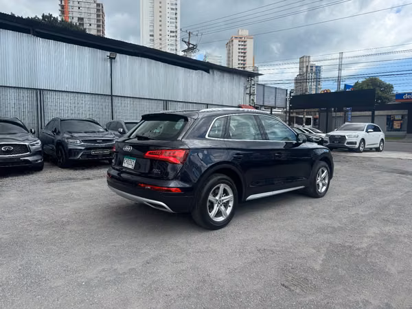 AUDI Q5 2019