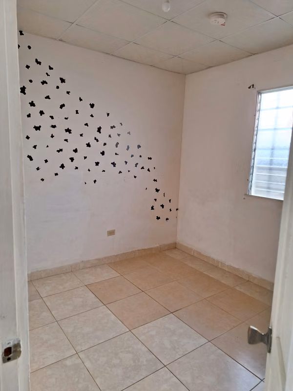 HOUSE IN PATRICIA ITALIA RESIDENTIAL, SANTIAGO 3BR 2BA $77,000