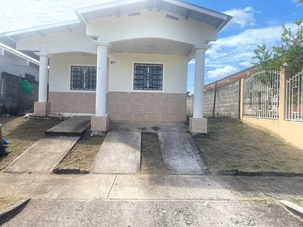 HOUSE IN PATRICIA ITALIA RESIDENTIAL, SANTIAGO 3BR 2BA $77,000