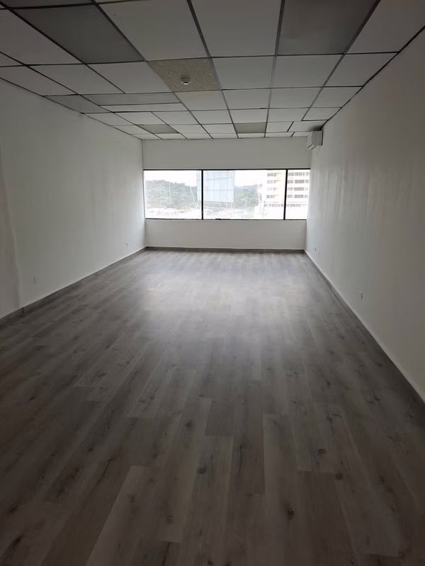 ALQUIL OFFICE 42, 44 and 47mts PLAZA AVENTURA WITH OFERTA PRICE / A FREE MES