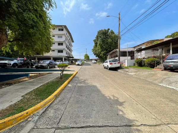 Sale $95,000 Apartment in Urbanization Los Pinos