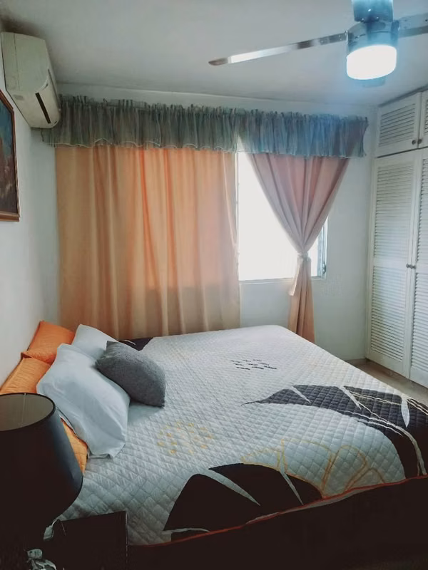 Cuarto Con Baño Privado.