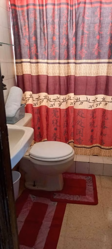 Cuarto Con Baño Privado.