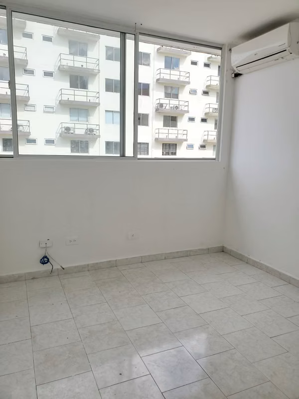 Parque Lefevre, Apartamento en Venta. Céntrico