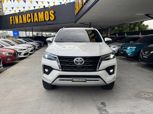 Toyota Fortuner 2023