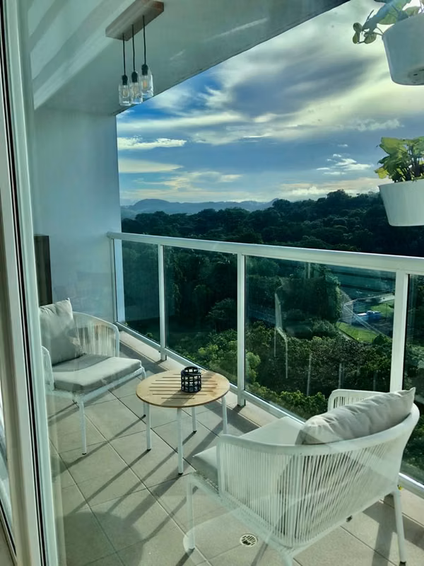 Melissa Foster Luxury Vende Hermoso Apartamento en el PH Clayton Park II MF1604