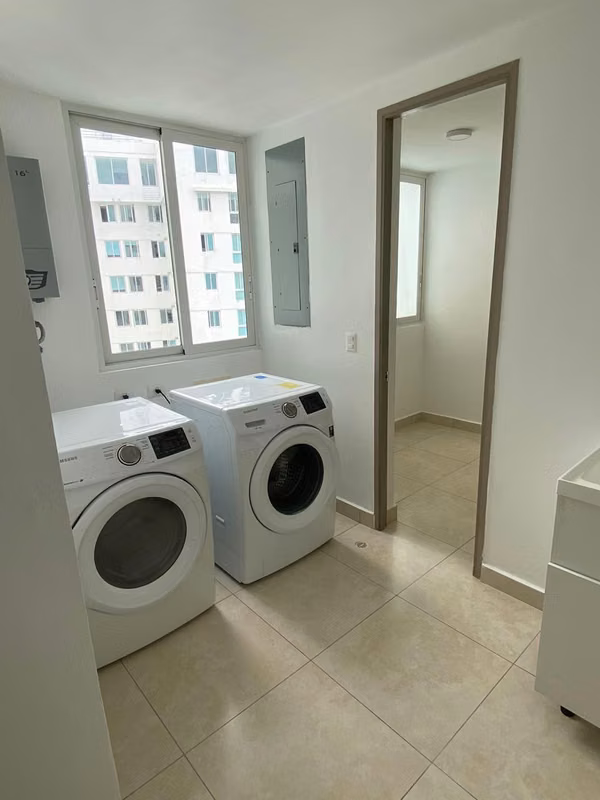 Melissa Foster Luxury Vende Hermoso Apartamento en el PH Clayton Park II MF1604