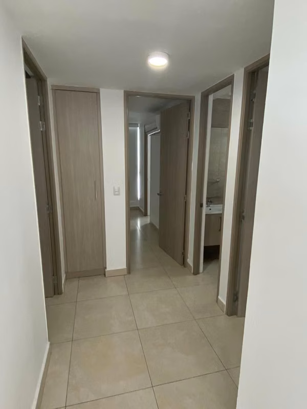 Melissa Foster Luxury Vende Hermoso Apartamento en el PH Clayton Park II MF1604