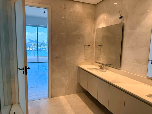 Selling Apartament in Ocean Reef