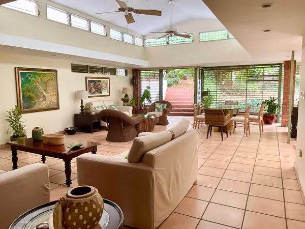 CASA EN VENTA EN EL CARMEN, con oportunidad de proyecto comercial