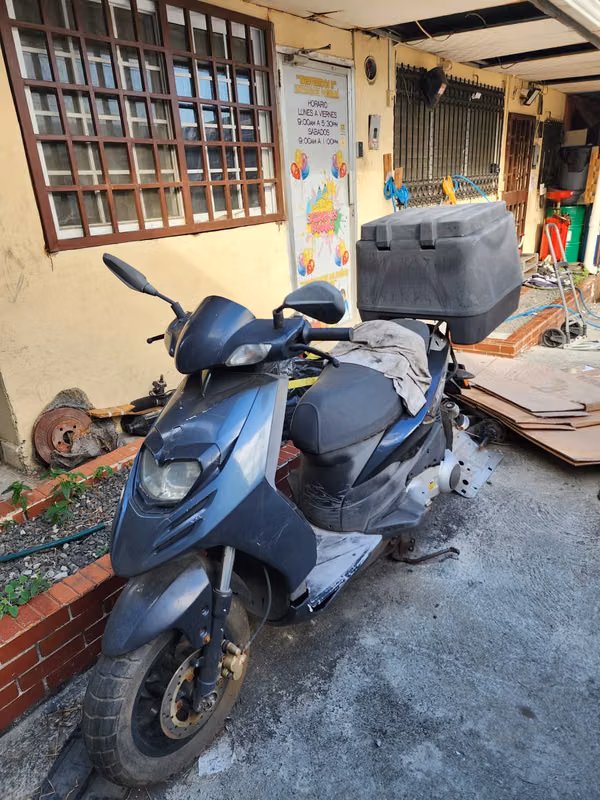 Se Vende Moto Piaggio Typhoon