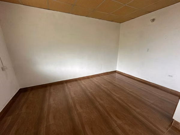 CUARTO DE ALQUILER - ARRAIJAN CABECERA