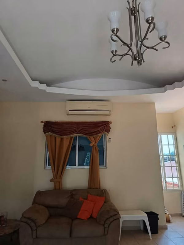 HOUSE VILLA LUCRE