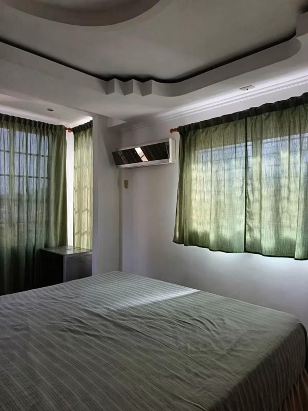 HOUSE VILLA LUCRE