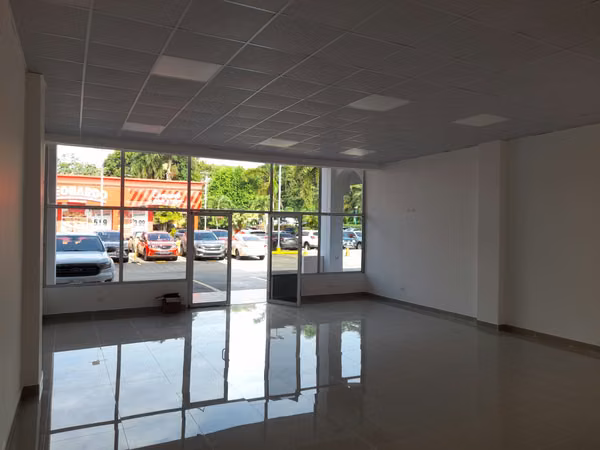 Melissa Foster Luxury Rents Commercial Space in Plaza Albrook View MF1647