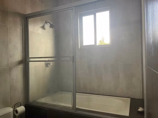 Modern House for Sale in Llanos de Curundú – Panama ID 24428