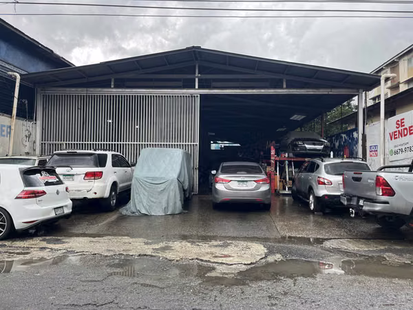 Venta Terreno con  Galera con  normativa RM1