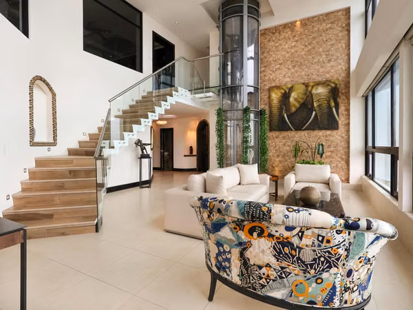 Two-level oceanfront Condo in Coco del Mar