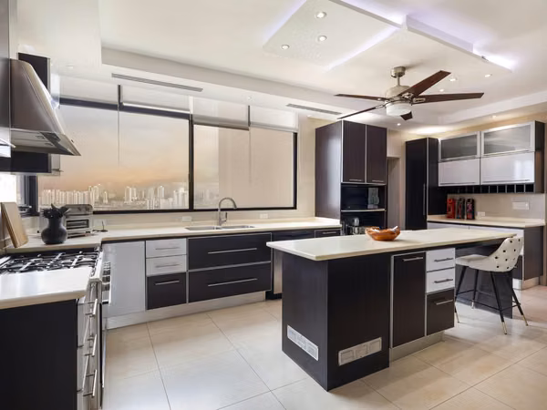 Two-level oceanfront Condo in Coco del Mar