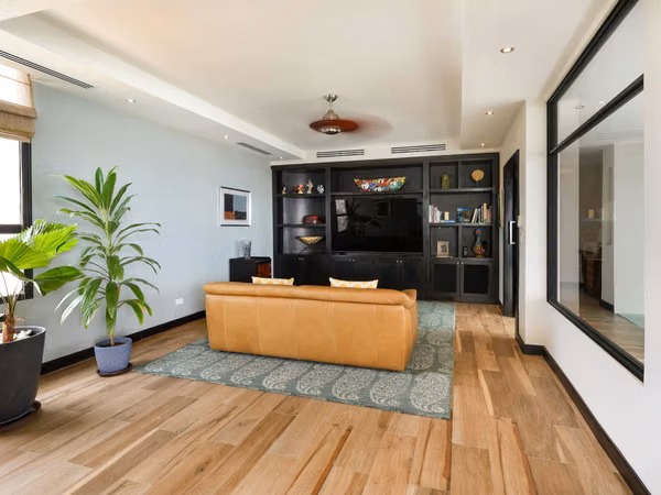 Two-level oceanfront Condo in Coco del Mar