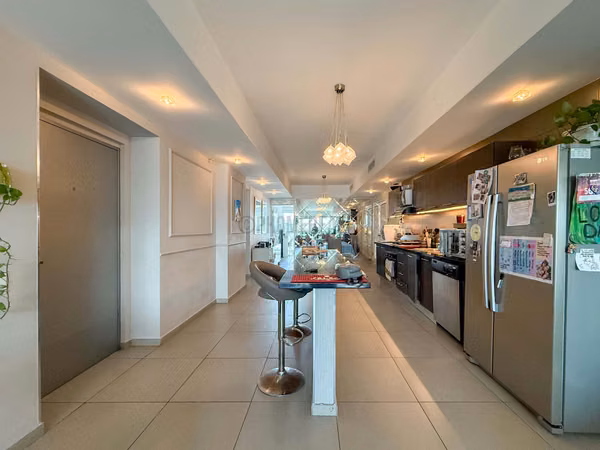 Beautiful fully furnished apartment for Sale in Yacht Club Tower