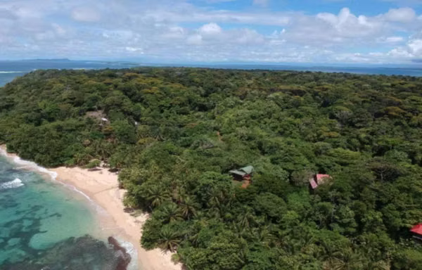VENTA de Terreno con Playa Blanca en Bocas del Toro | INVERSIÓN