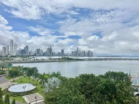 For rent fully furnished apartment in Casco Viejo