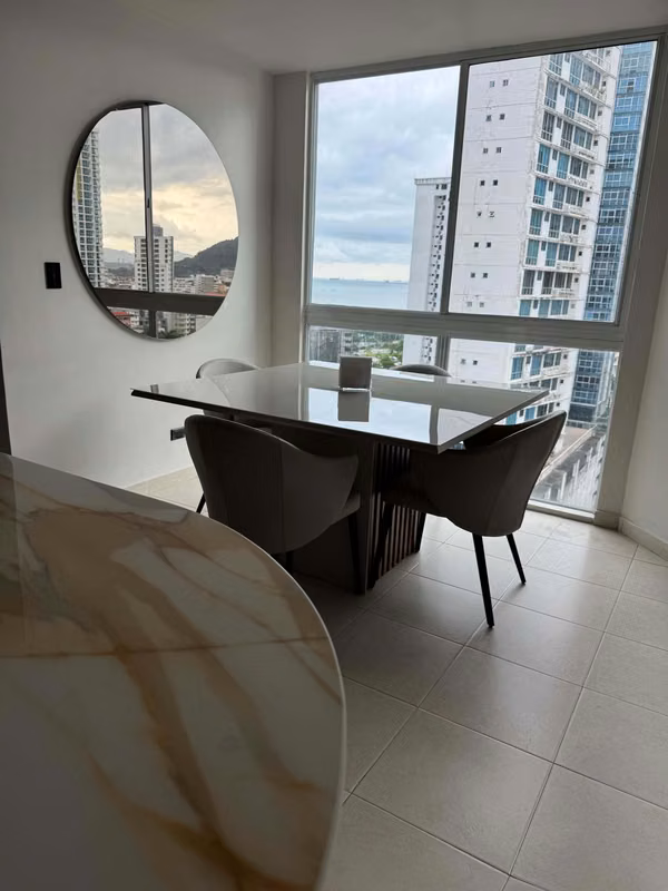 Hermoso apartamento TOTALMENTE REMODELADO en PH 44&amp;PARK, Bella Vista.