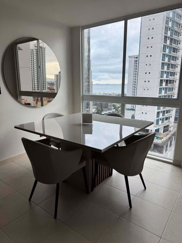 Hermoso apartamento TOTALMENTE REMODELADO en PH 44&amp;PARK, Bella Vista.