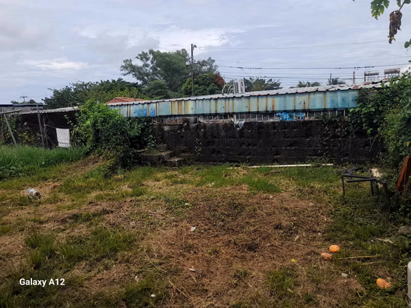 Vendo Casa en Tocumen, barriada La Siesta