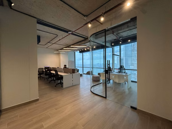 ALQUILER DE OFICINA AMOBLADA EN TORRE FINANCIAL PARK COSTA DEL ESTE