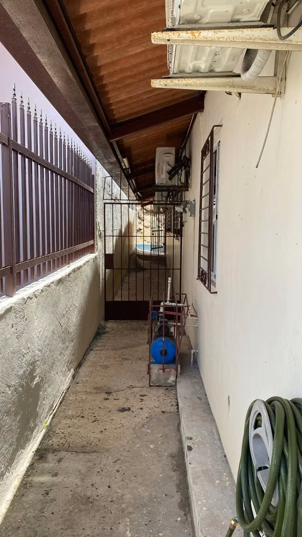 House for Sale in La Gloria – Betania | 330 m² Lot / 4 Bedrooms / 3 Bathrooms / 1 Parking