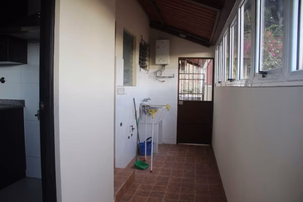 House for Sale in La Gloria – Betania | 330 m² Lot / 4 Bedrooms / 3 Bathrooms / 1 Parking
