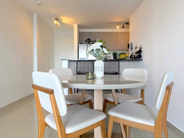 Beautiful Apartment for Sale in Parque Lefevre