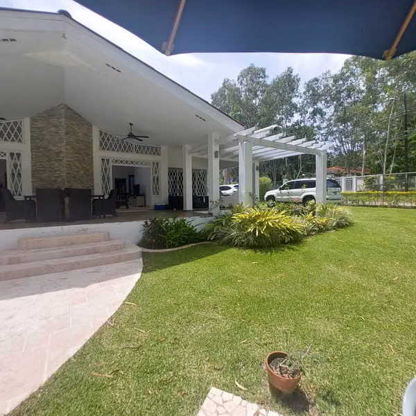 Se vende casa en Riomar, San Carlos