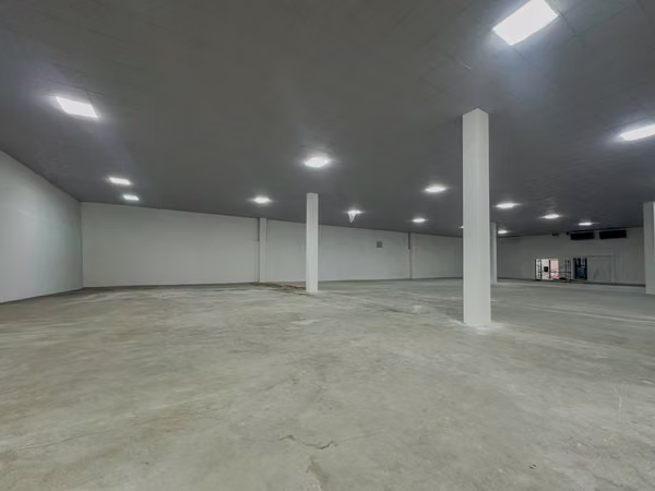 For rent Commercial local wearhouse in Parque Lefevre