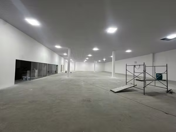 For rent Commercial local wearhouse in Parque Lefevre