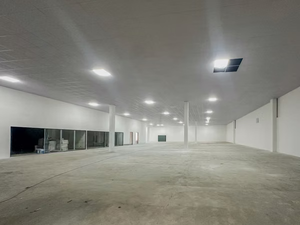 For rent Commercial local wearhouse in Parque Lefevre