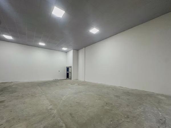 For rent Commercial local wearhouse in Parque Lefevre
