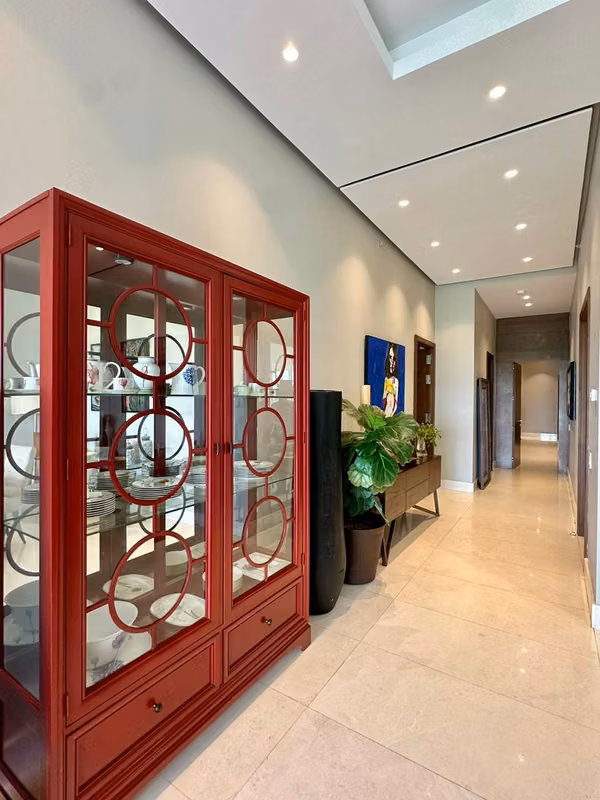 Residencia Exclusiva en Santa María / Vista al lago