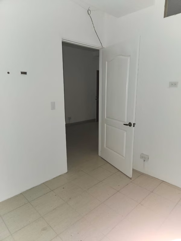 ¡Oportunidad en Parque Lefevre! Oficinas Disponibles   Vía principal.