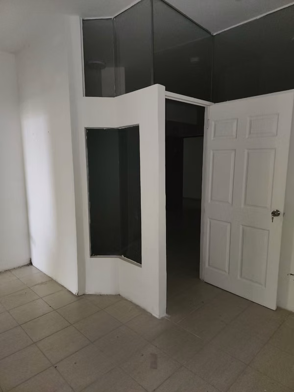 ¡Oportunidad en Parque Lefevre! Oficinas Disponibles   Vía principal.