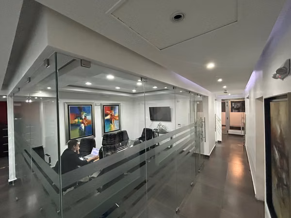 VENTA DE OFICINA EN OBARRIO, PH OFFICE ONE TOWER, 180 m2