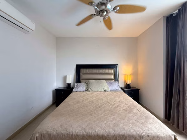 Apartment in Obarrio Available for Sale