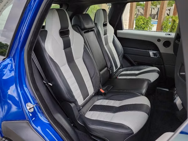 RANGE ROVER SPORT SVR 2016.