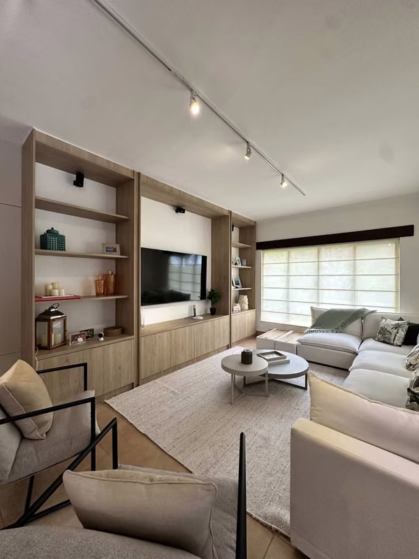 En Venta – Apartamento de Lujo con Jardín y Piscina Privada en Buenaventura,