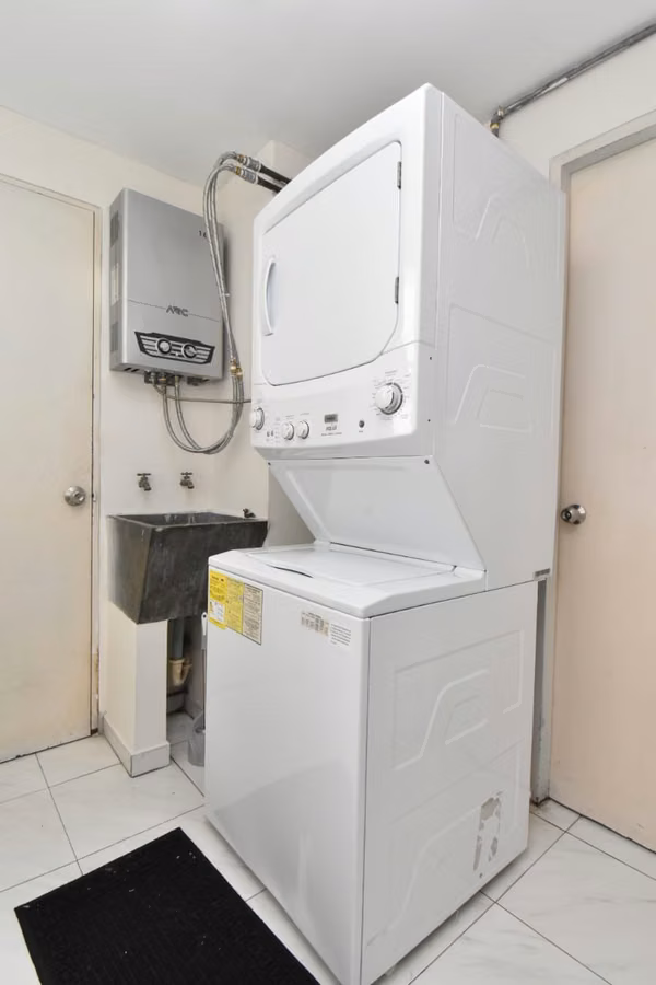 VENTA! Céntrico – Apartamento de 3 recámaras con excelente distribución