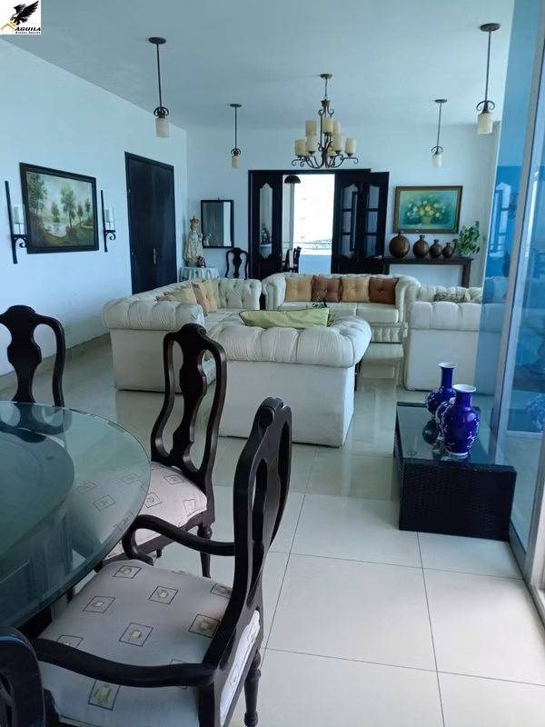 ÁGUILA REAL ESTATE SELLS PENTHOUSE IN COSTA DEL ESTE, PANAMA