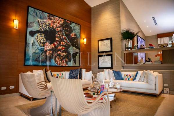 Se vende lujosa, hermosa y amplia casa en la exclusiva zona Tucán Country Club - Cocolí -Panamá