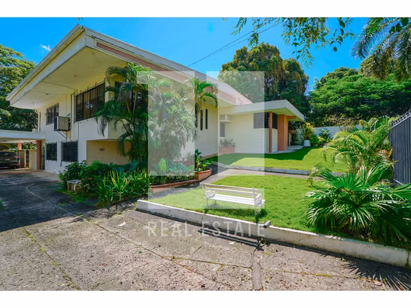 Casa en Altos del Golf